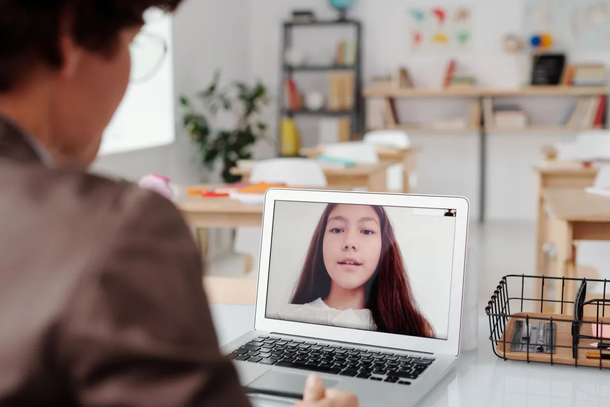 Comment avoir Canva Education : Guide Complet 2025