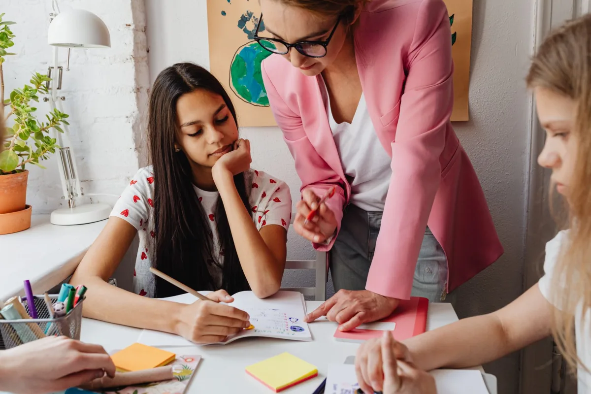 Comment on Mahamana’s Education : Guide pour les écoles