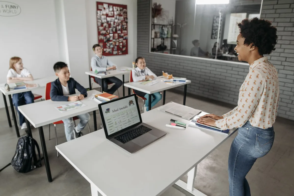 Planifier les emplois du temps d'une école : guide complet